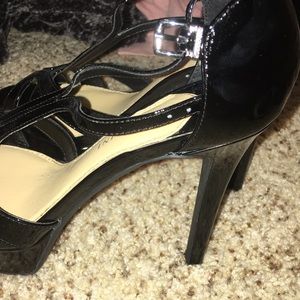 Black, Gianni bini heels!